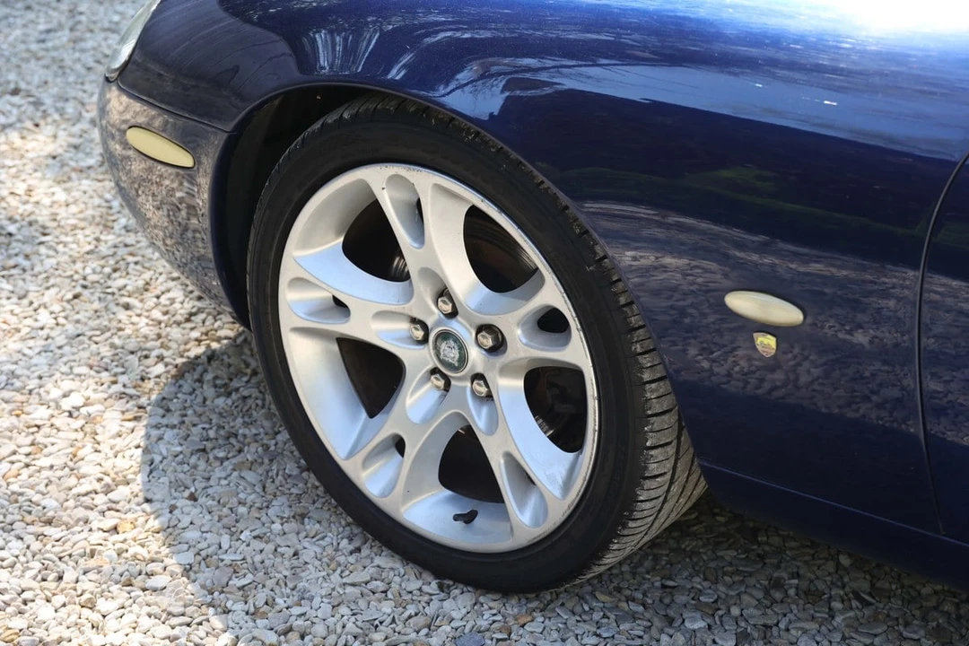 2002 Jaguar X100 XK8 - Image 10 of 30