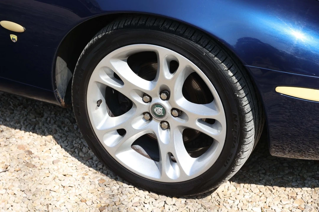 2002 Jaguar X100 XK8 - Image 13 of 30
