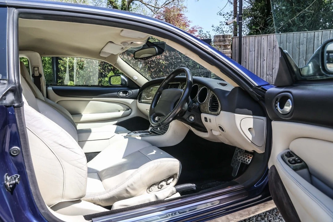 2002 Jaguar X100 XK8 - Image 16 of 30