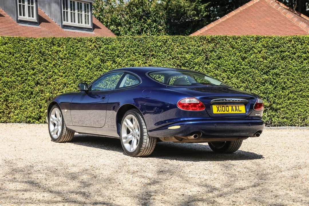 2002 Jaguar X100 XK8 - Image 8 of 30
