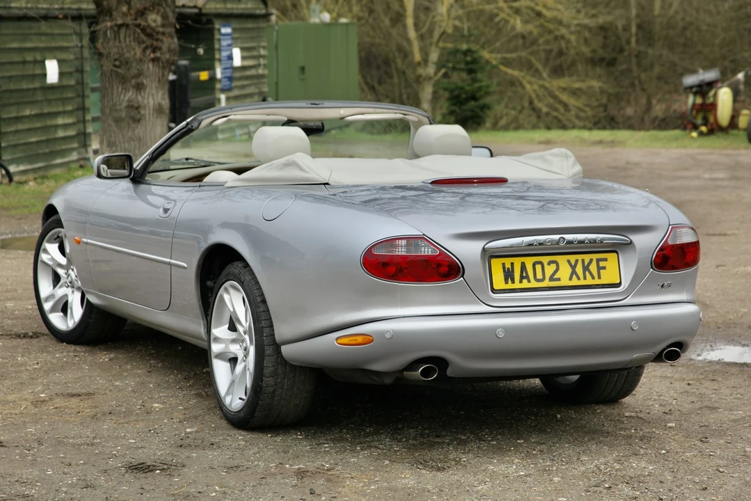 2002 Jaguar X100 XK8 - Image 16 of 30