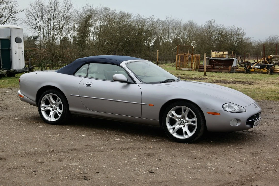 2002 Jaguar X100 XK8 - Image 22 of 30