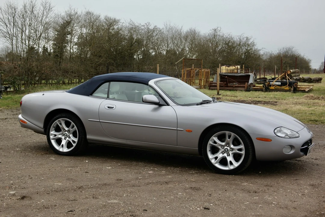 2002 Jaguar X100 XK8 - Image 21 of 30