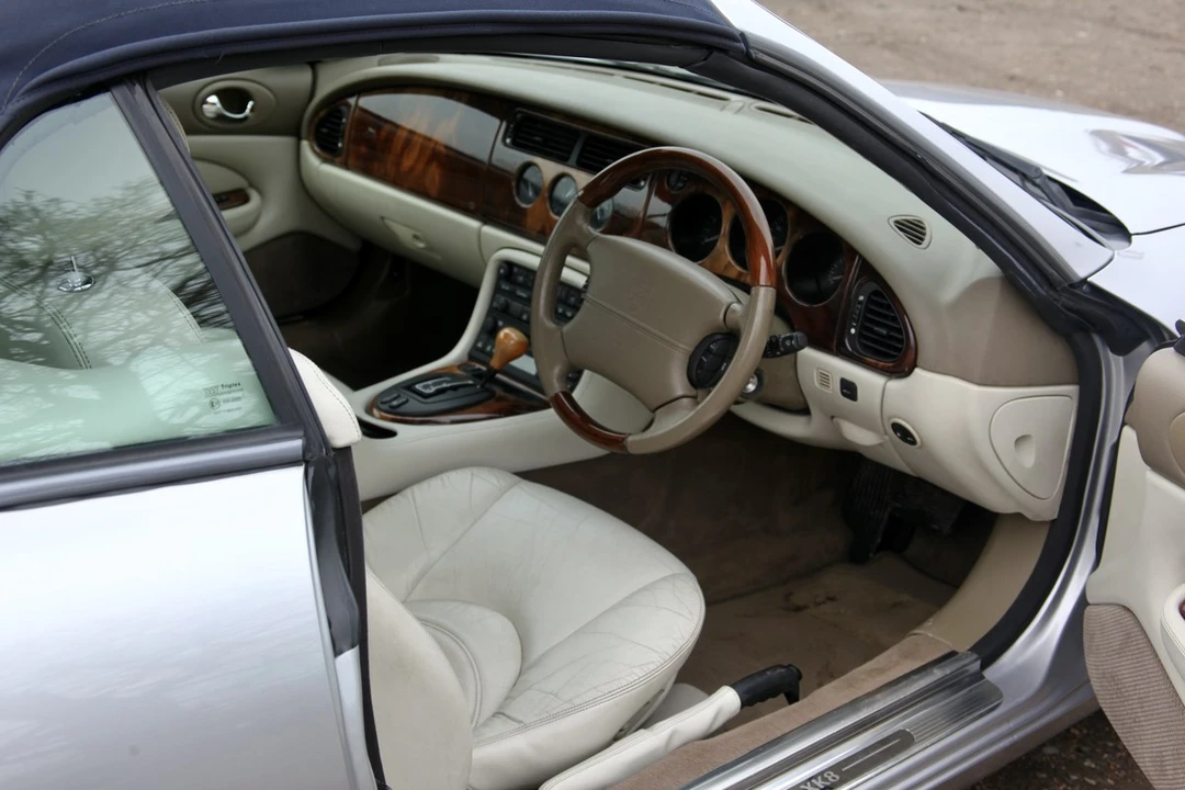 2002 Jaguar X100 XK8 - Image 30 of 30