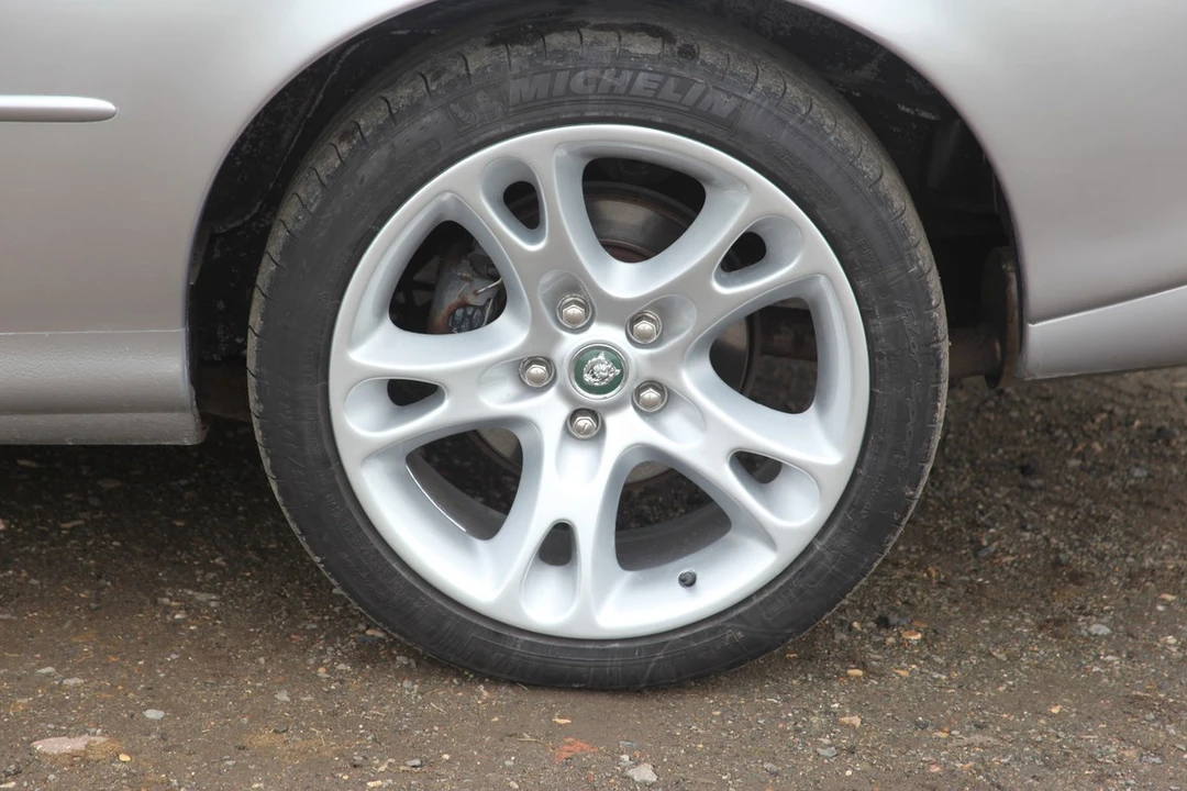2002 Jaguar X100 XK8 - Image 27 of 30