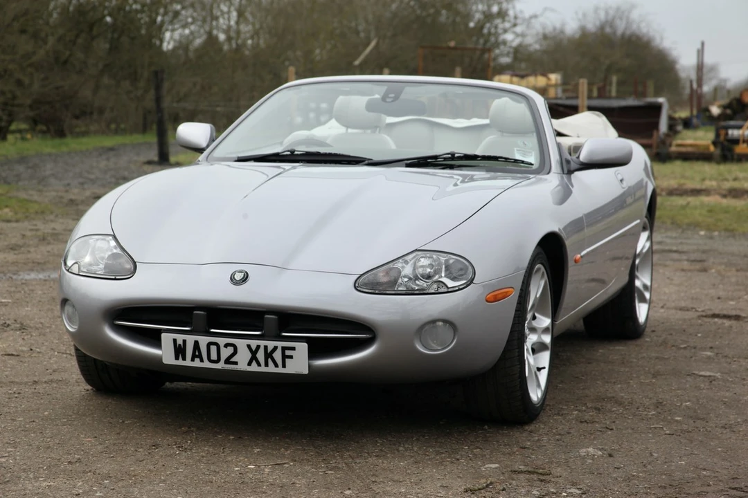 2002 Jaguar X100 XK8 - Image 9 of 30
