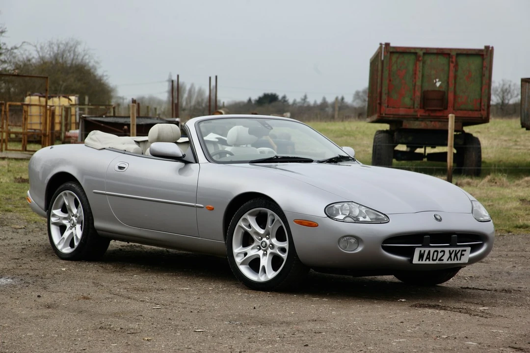 2002 Jaguar X100 XK8 - Image 8 of 30
