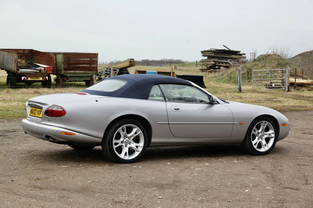 2002 Jaguar X100 XK8 - Image 19 of 30