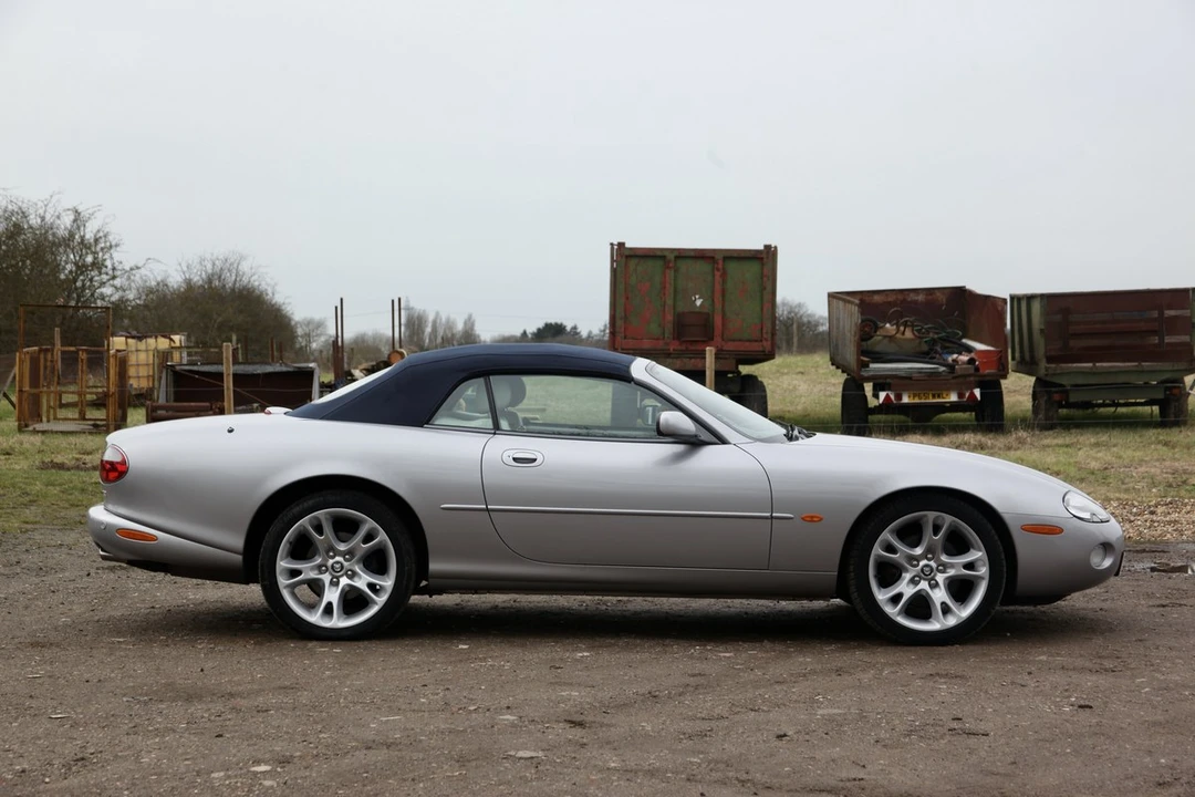2002 Jaguar X100 XK8 - Image 20 of 30
