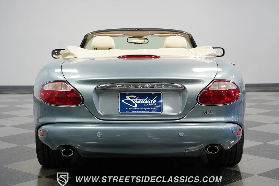 2002 Jaguar X100 XK8 - Image 11 of 21