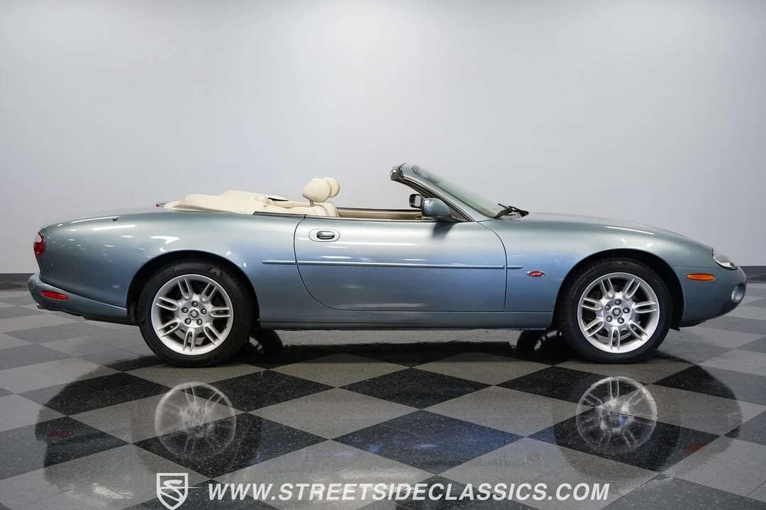 2002 Jaguar X100 XK8 - Image 15 of 21