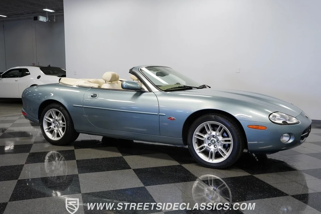 2002 Jaguar X100 XK8 - Image 16 of 21