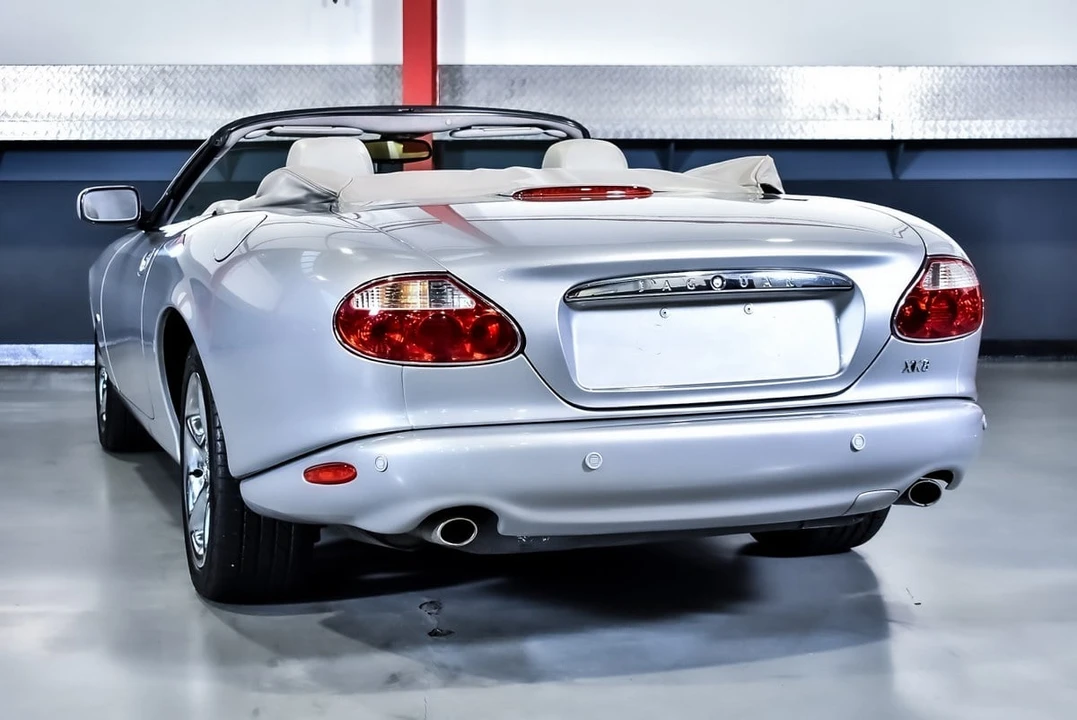 2002 Jaguar X100 XK8 - Image 21 of 30