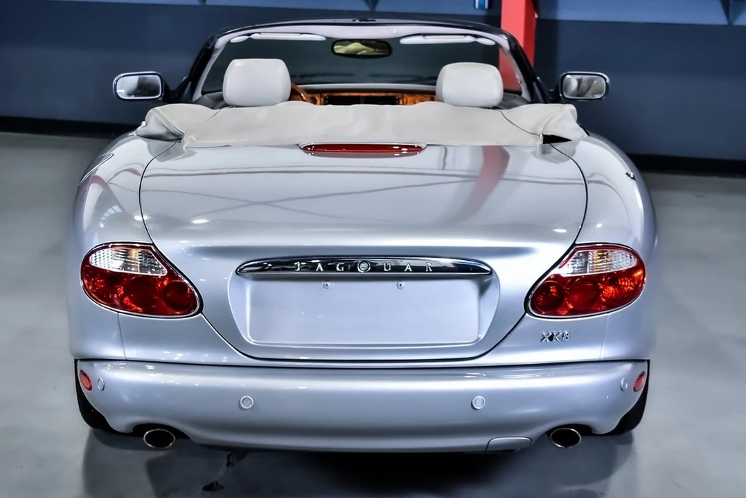 2002 Jaguar X100 XK8 - Image 18 of 30