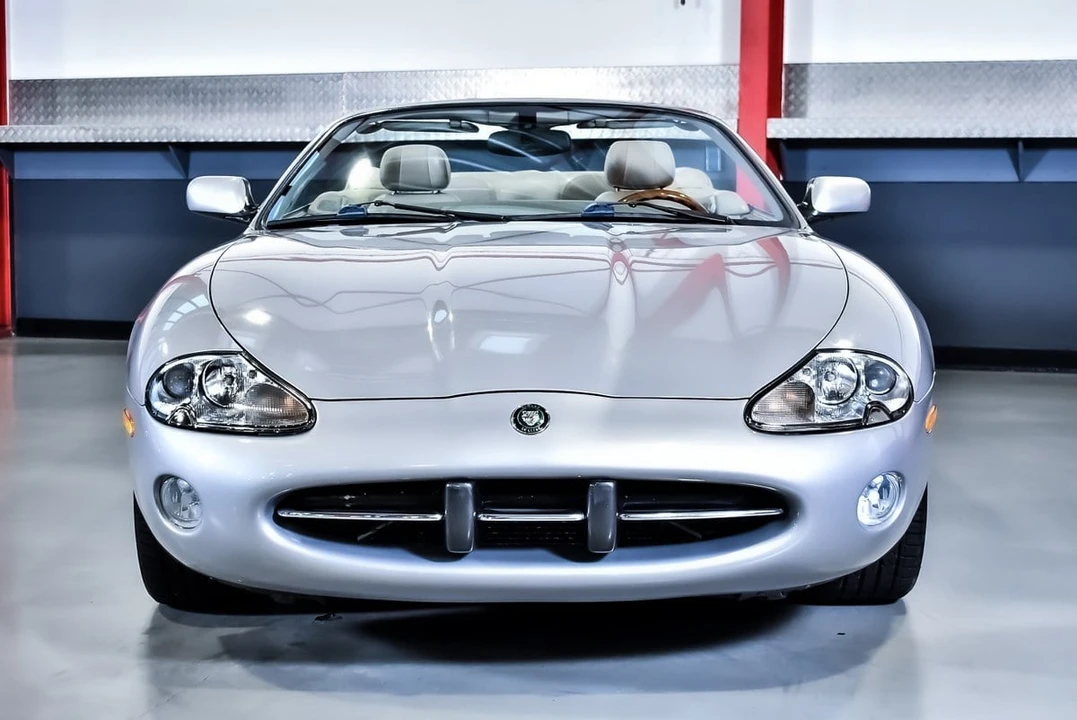 2002 Jaguar X100 XK8 - Image 5 of 30