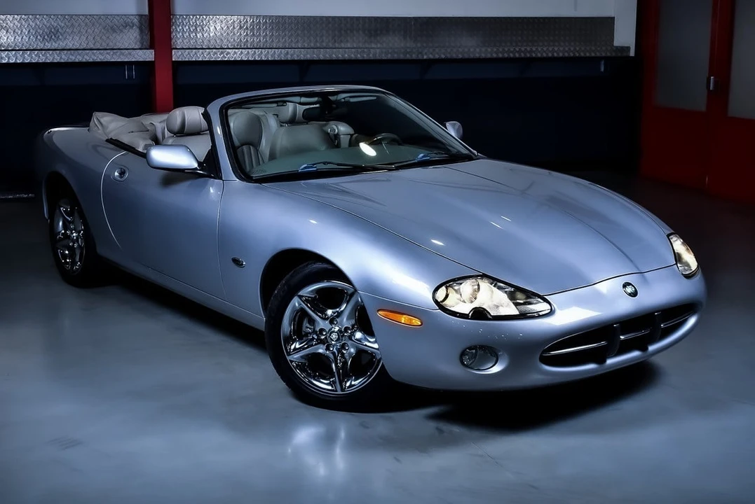 2002 Jaguar X100 XK8 - Image 9 of 30