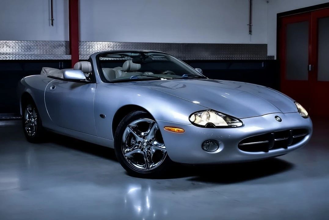 2002 Jaguar X100 XK8 - Image 10 of 30