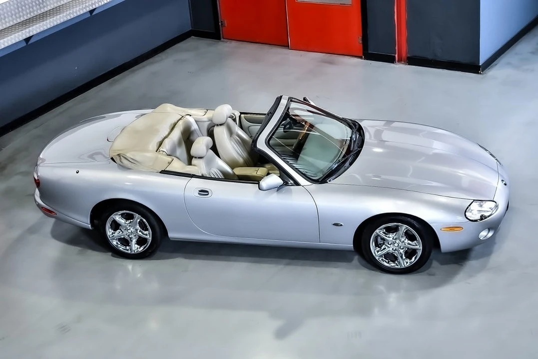 2002 Jaguar X100 XK8 - Image 17 of 30