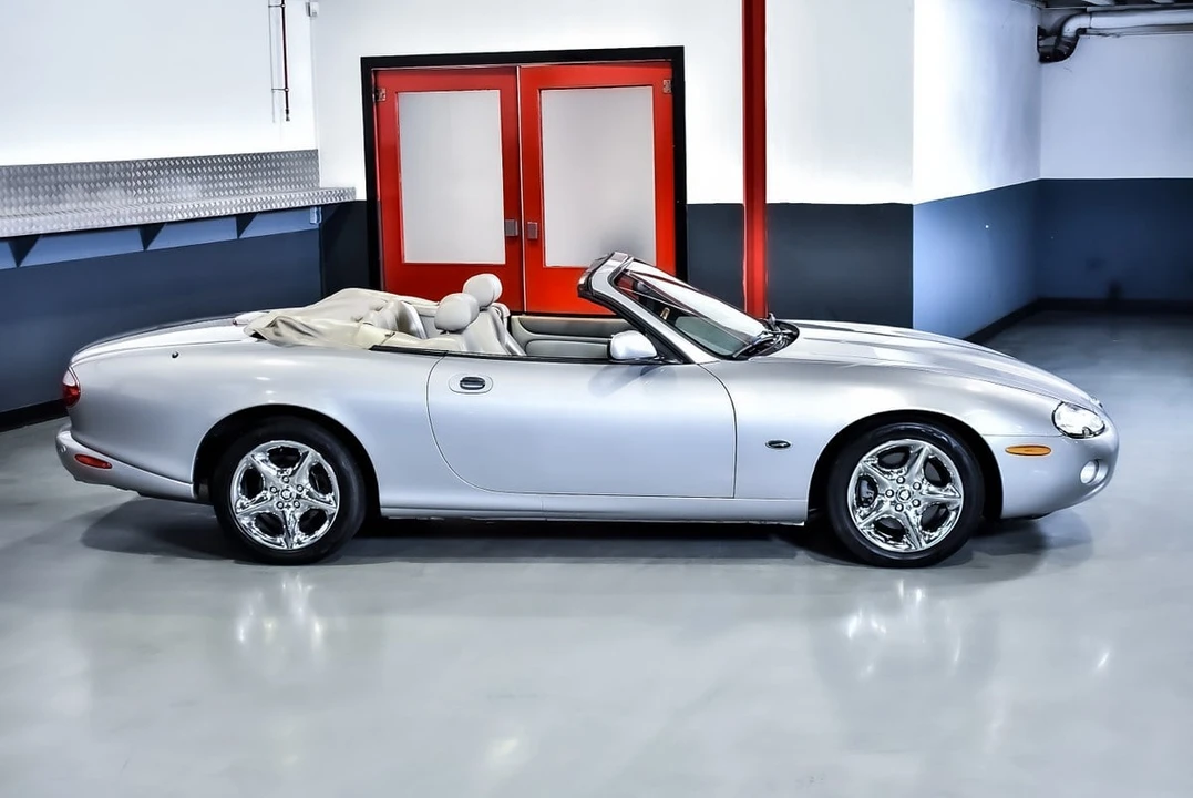 2002 Jaguar X100 XK8 - Image 14 of 30