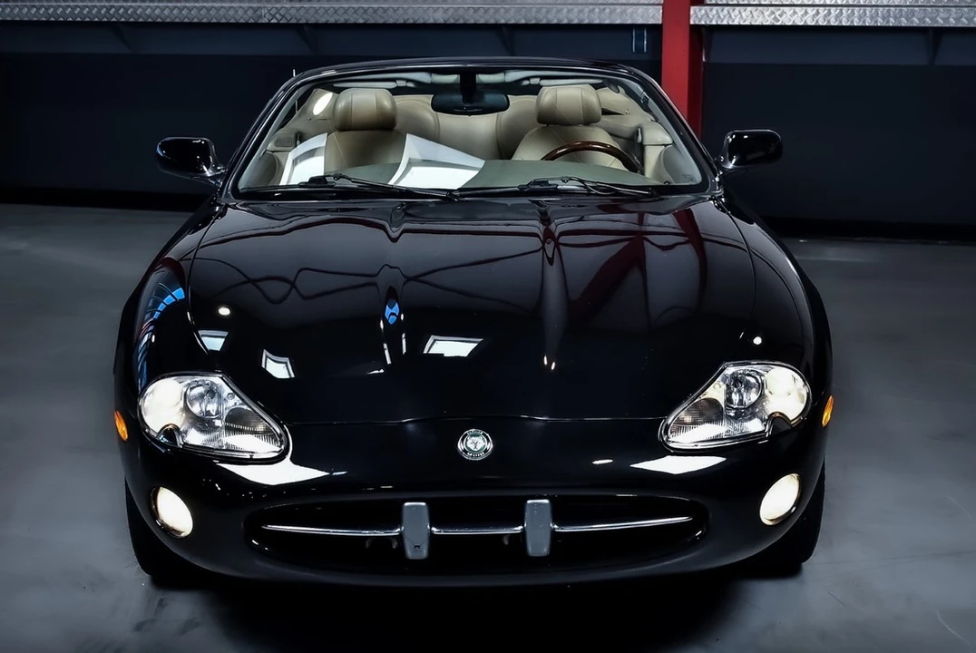 2002 Jaguar X100 XK8 - Image 3 of 30