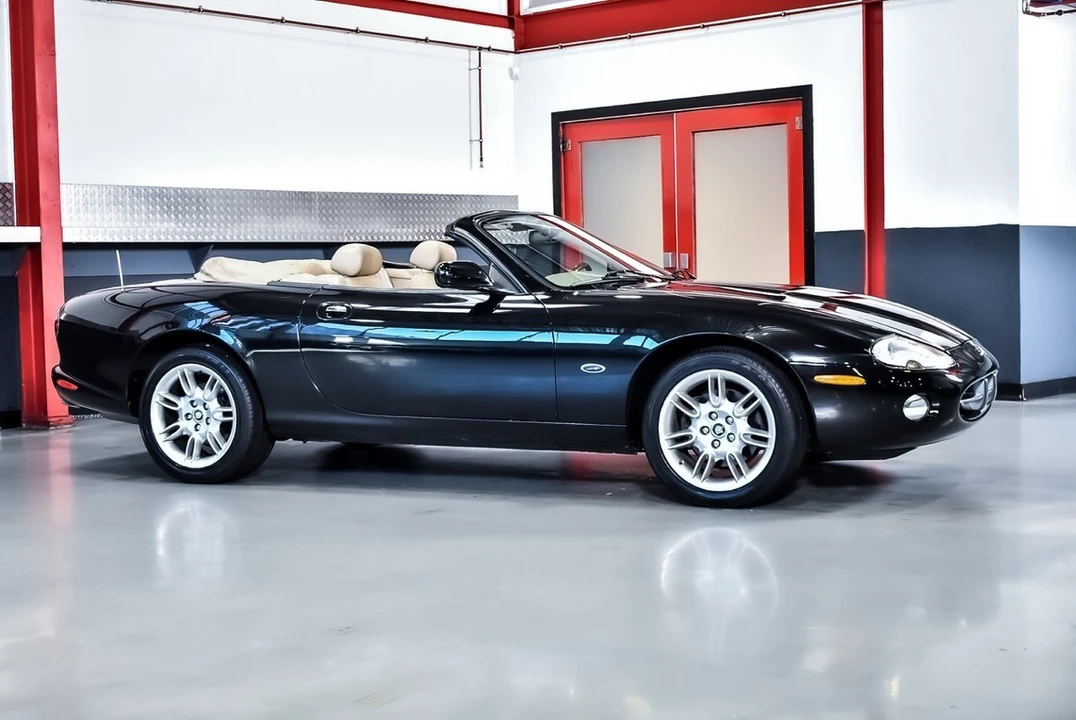 2002 Jaguar X100 XK8 - Image 14 of 30