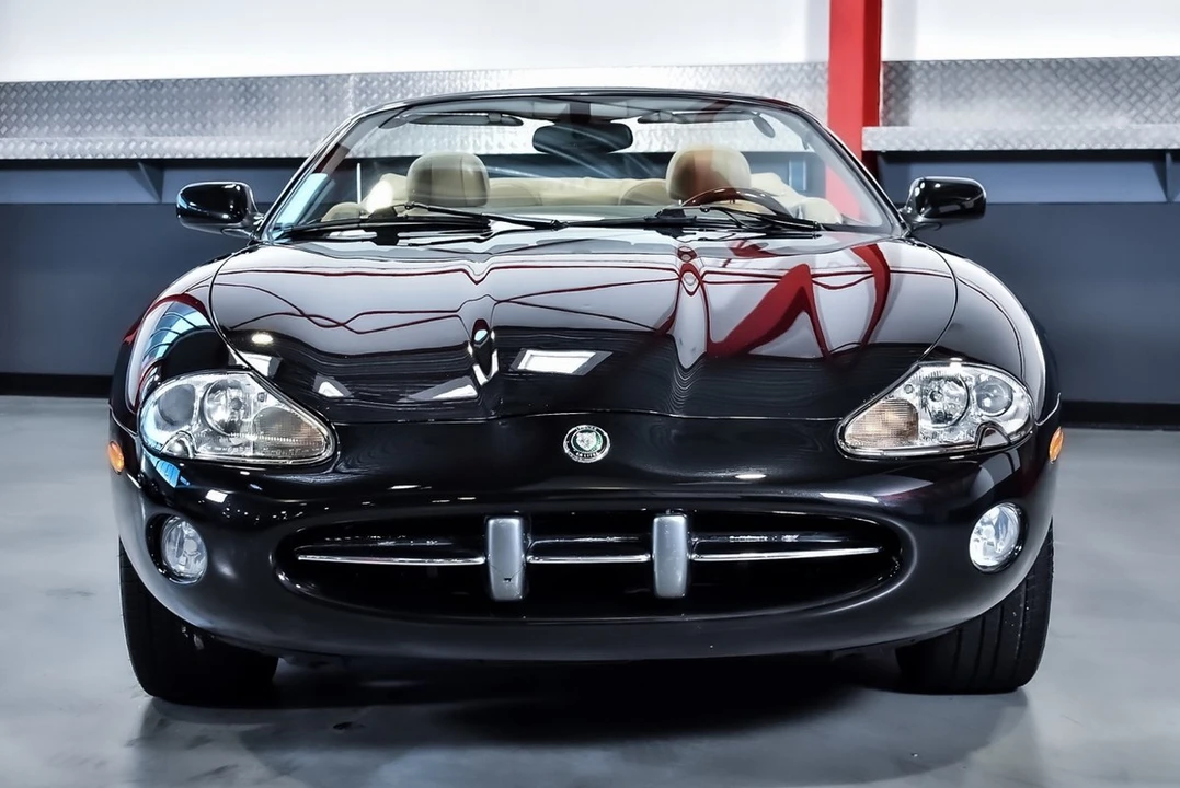 2002 Jaguar X100 XK8 - Image 5 of 30