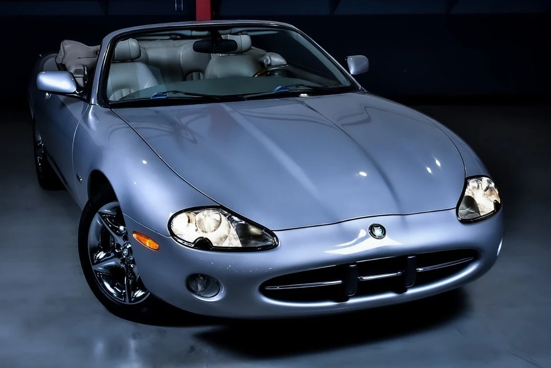 2002 Jaguar X100 XK8 - Image 7 of 30