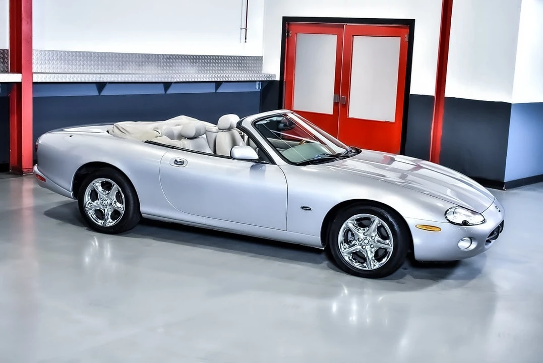 2002 Jaguar X100 XK8 - Image 12 of 30