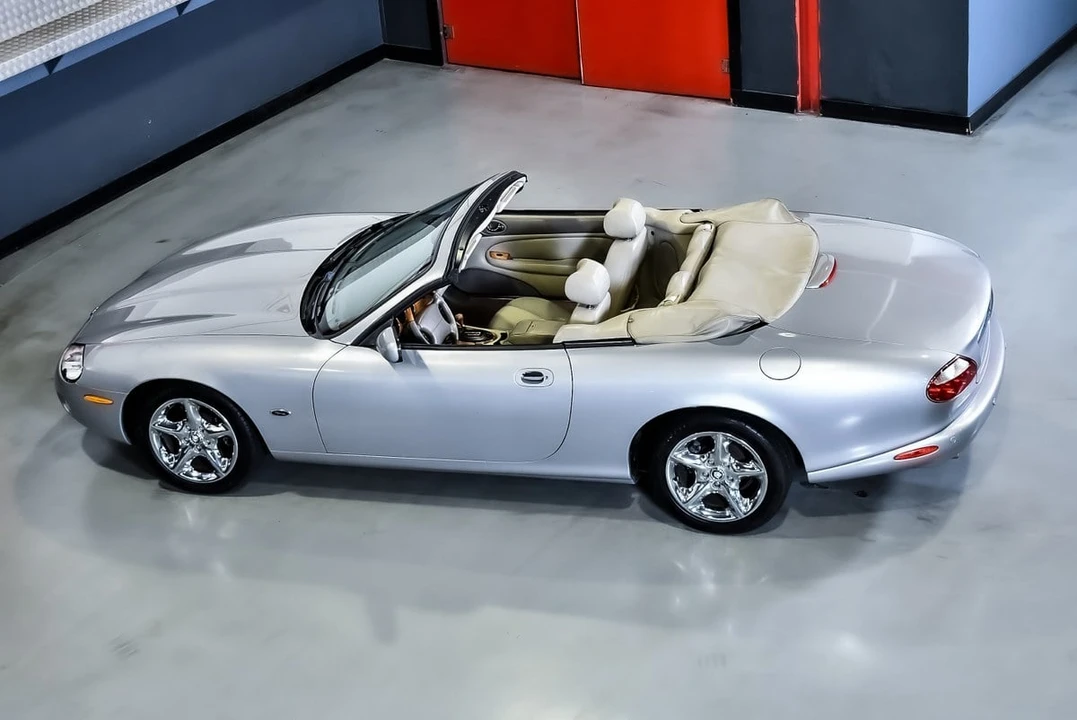 2002 Jaguar X100 XK8 - Image 29 of 30