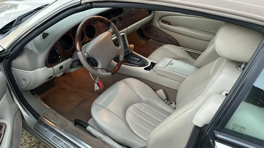2002 Jaguar X100 XK8 - Image 5 of 6