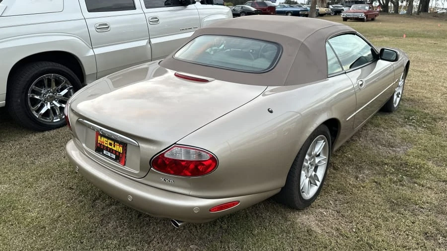 2002 Jaguar X100 XK8 - Image 4 of 6