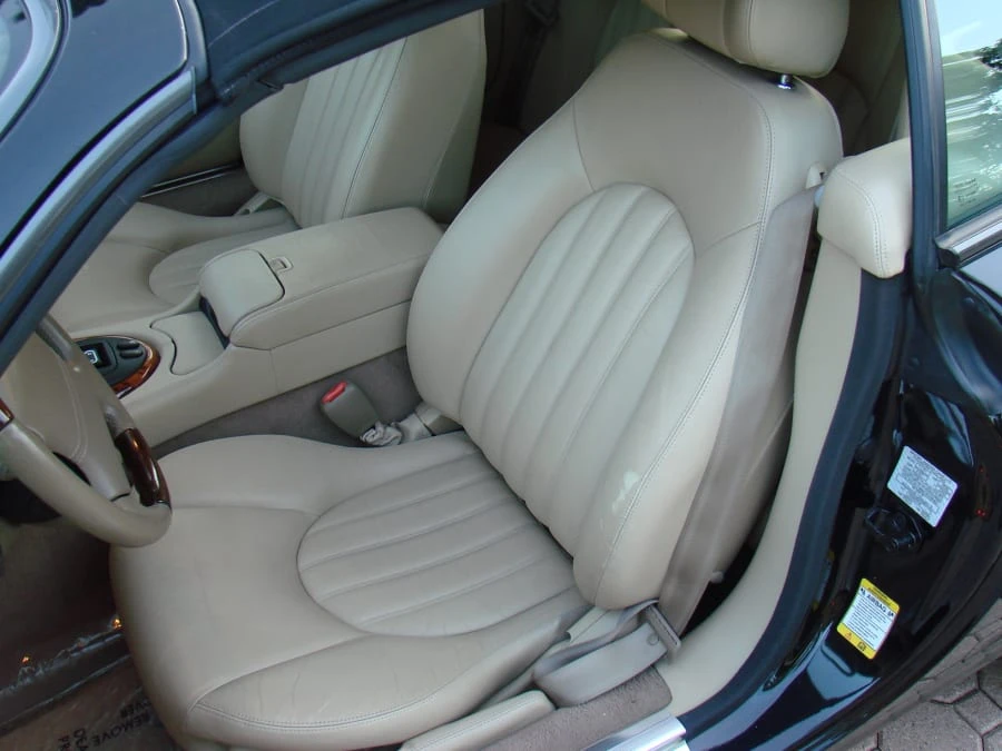2002 Jaguar X100 XK8 - Image 6 of 11