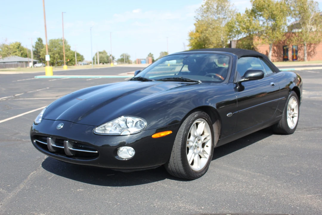 2002 Jaguar X100 XK8 - Image 11 of 31