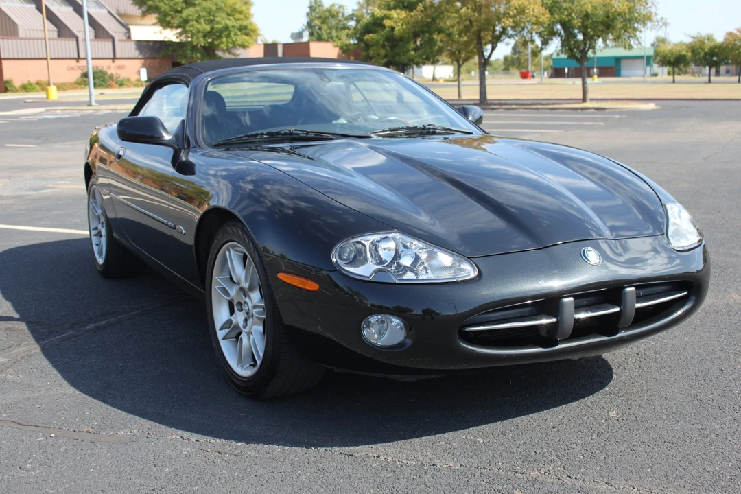 2002 Jaguar X100 XK8 - Image 13 of 31