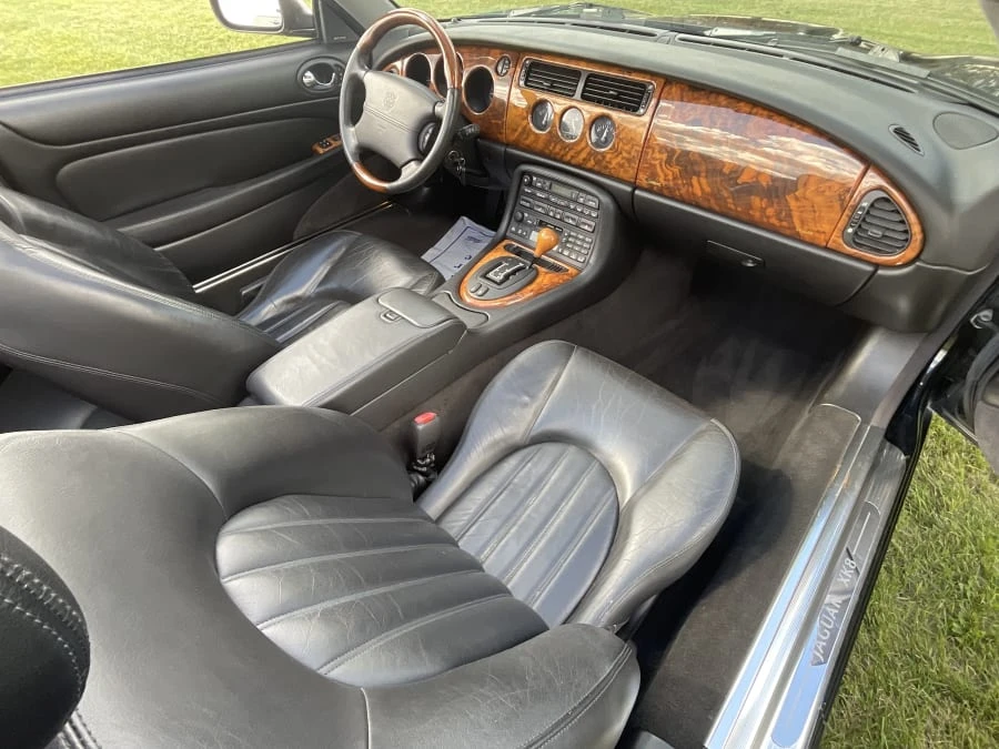 2002 Jaguar X100 XK8 - Image 11 of 14