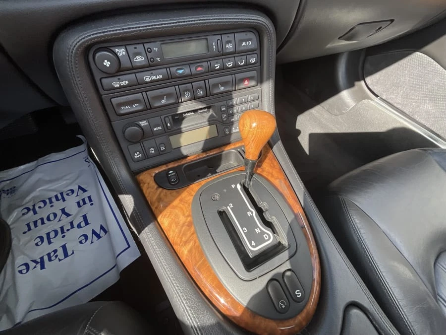 2002 Jaguar X100 XK8 - Image 12 of 14