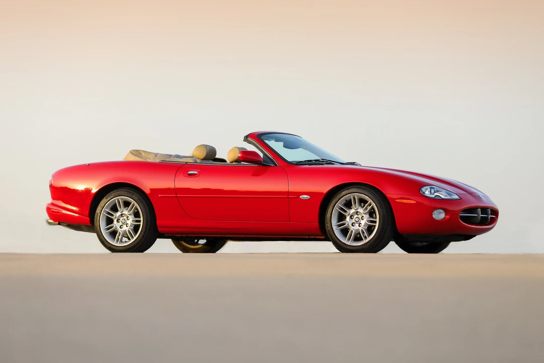 2002 Jaguar X100 XK8 - Image 11 of 31