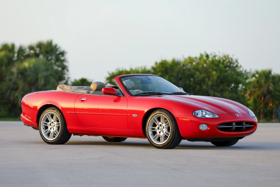 2002 Jaguar X100 XK8 - Image 14 of 31