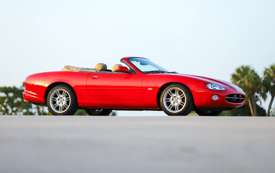 2002 Jaguar X100 XK8 - Image 12 of 31