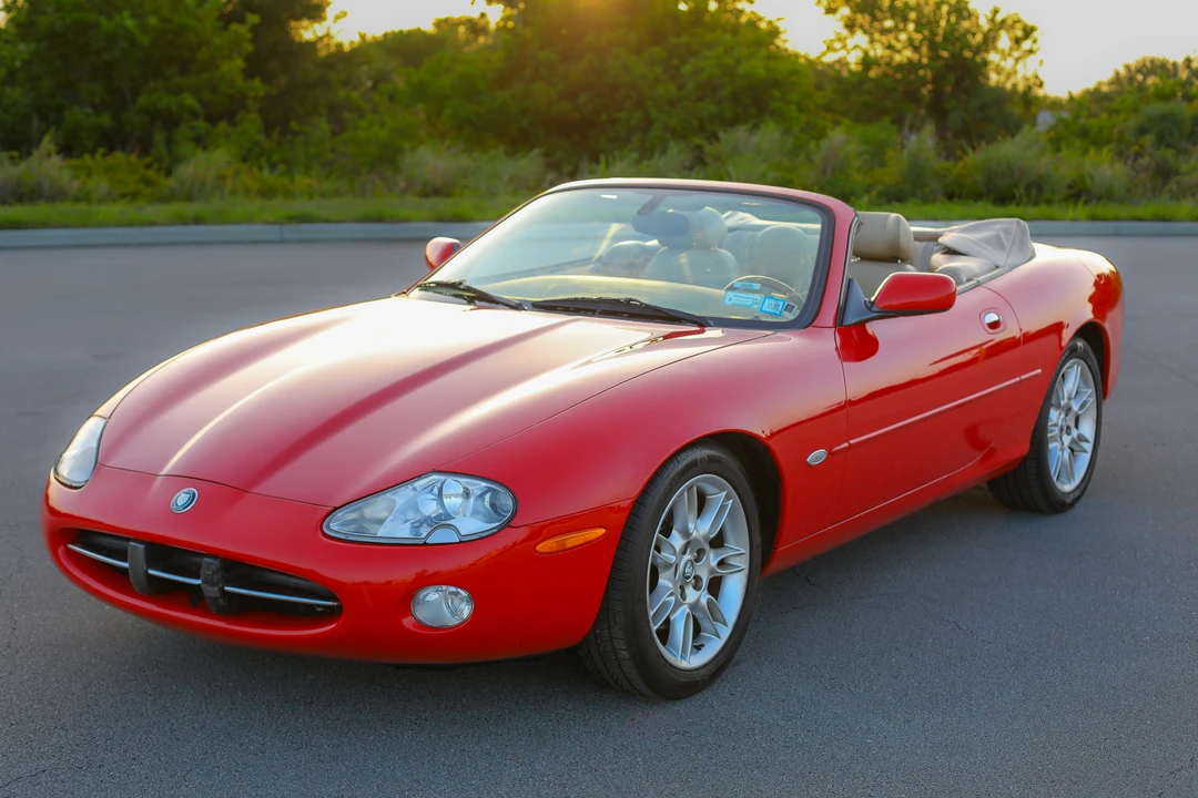 2002 Jaguar X100 XK8 - Image 8 of 31