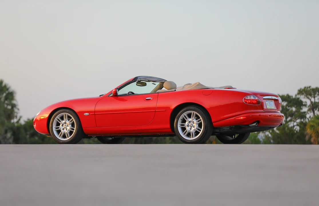 2002 Jaguar X100 XK8 - Image 10 of 31