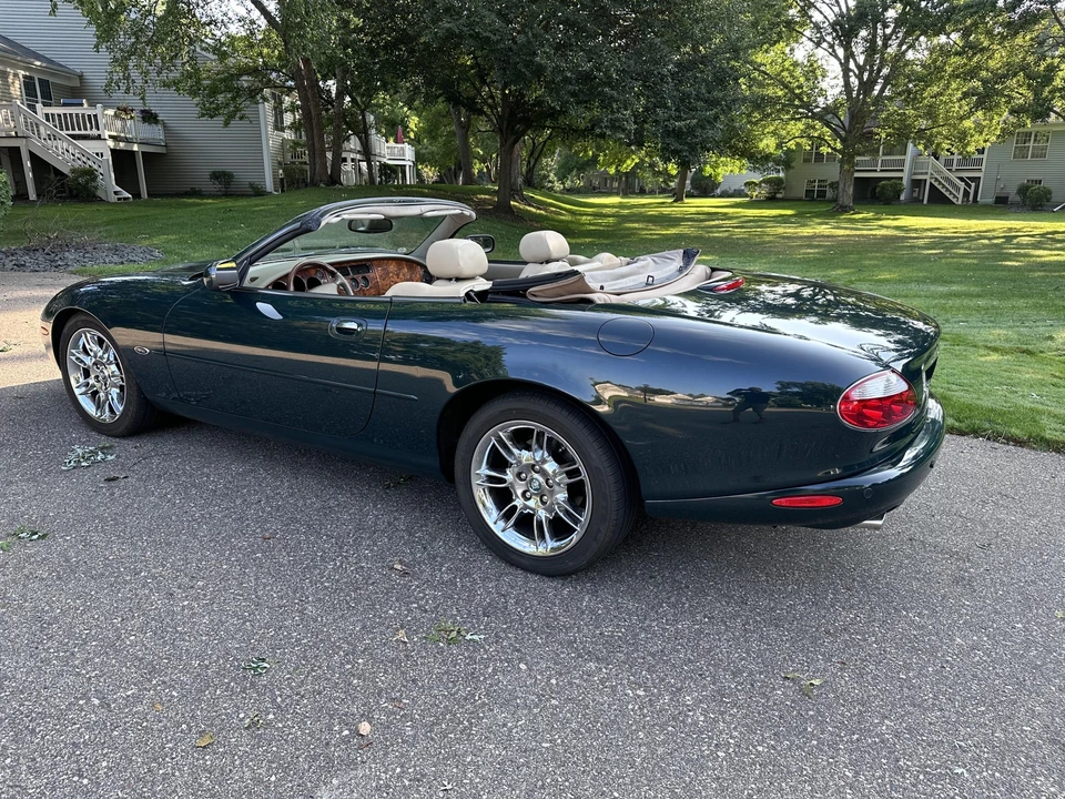 2002 Jaguar X100 XK8 - Image 14 of 31