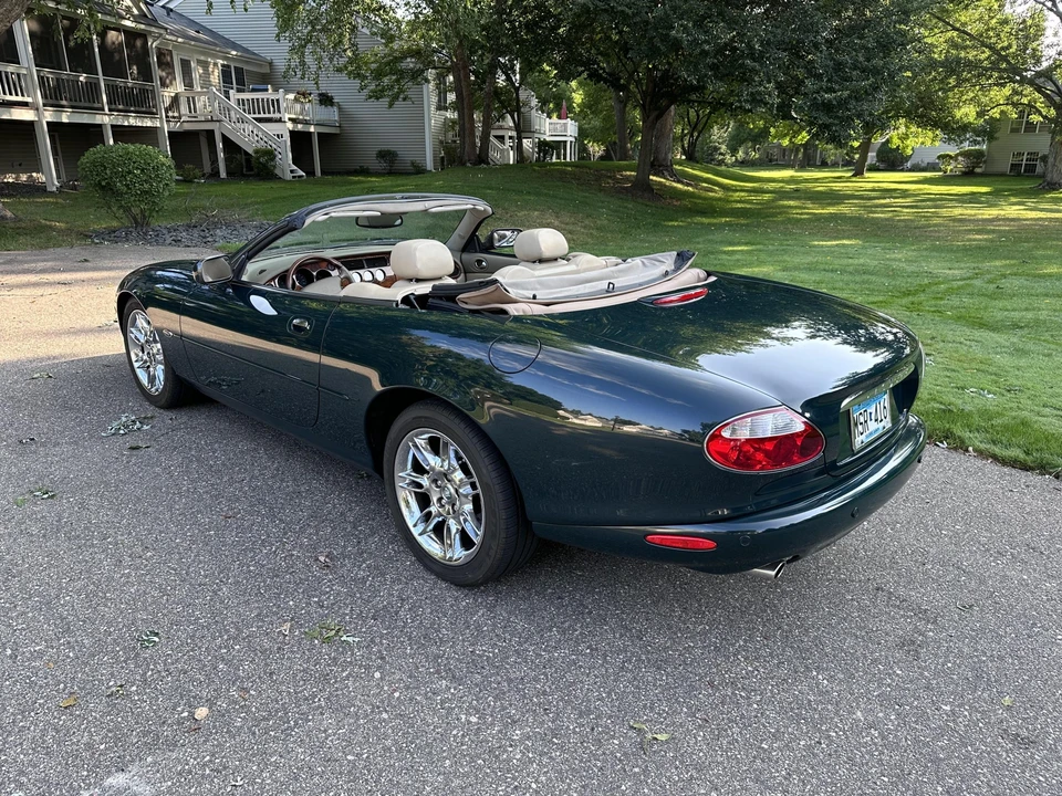2002 Jaguar X100 XK8 - Image 17 of 31