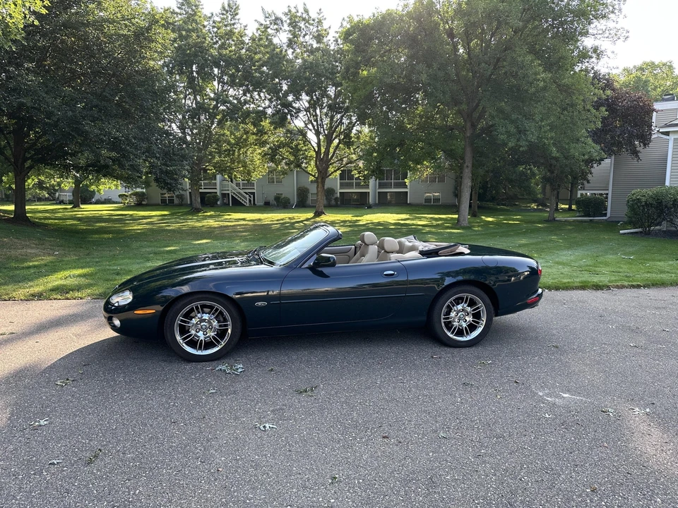 2002 Jaguar X100 XK8 - Image 8 of 31