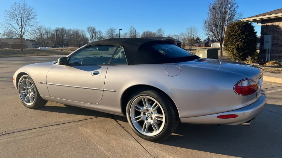 2002 Jaguar X100 XK8 - Image 2 of 17