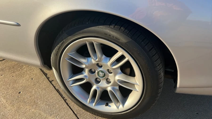 2002 Jaguar X100 XK8 - Image 11 of 17