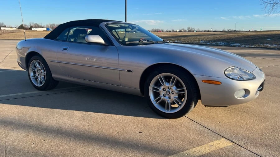 2002 Jaguar X100 XK8 - Image 16 of 17