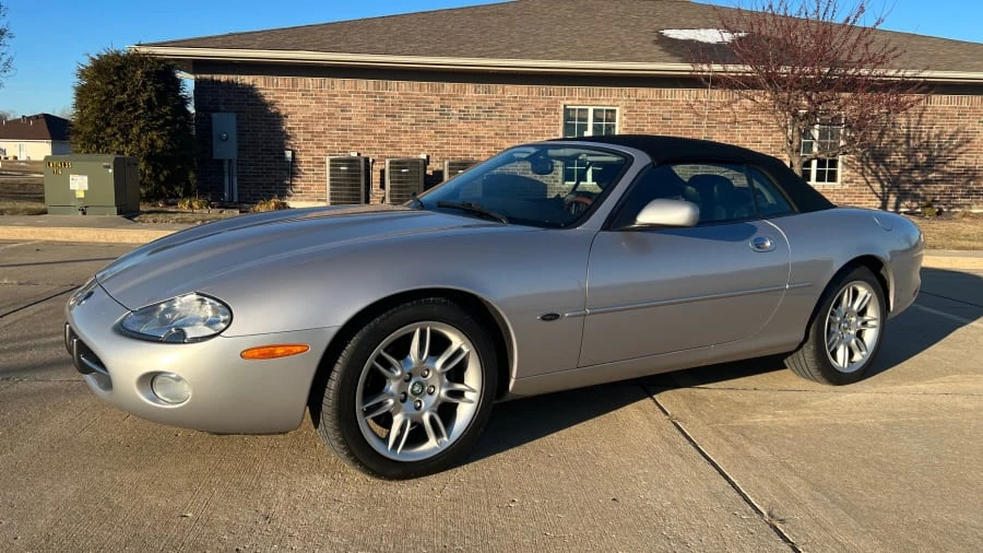 2002 Jaguar X100 XK8 - Image 17 of 17