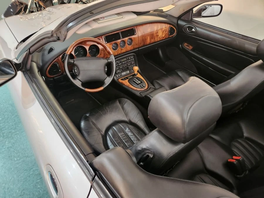 2002 Jaguar X100 XK8 - Image 7 of 7