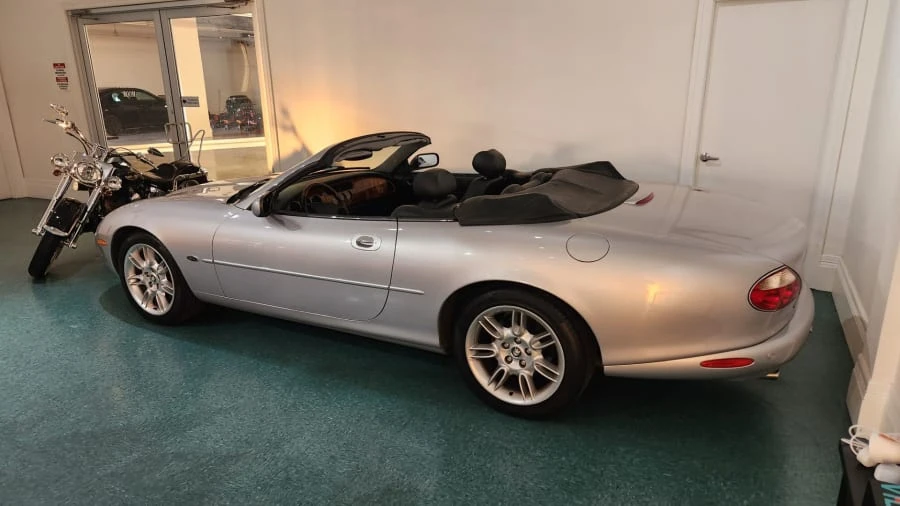 2002 Jaguar X100 XK8 - Image 4 of 7